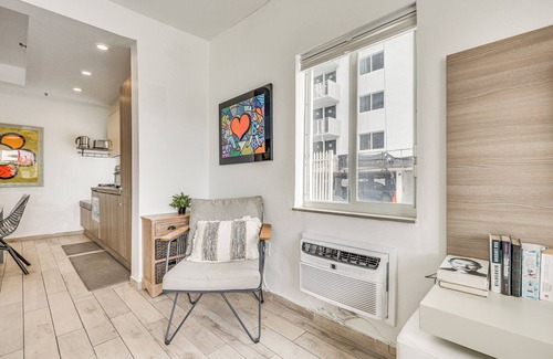 South Pointe Apartment | Cozy Miami Beach Apartment < 1 Mi to Ocean!