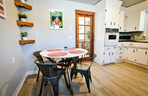 Littleton House | Cozy MidMod Big Yard Dining & Shopping Nearby