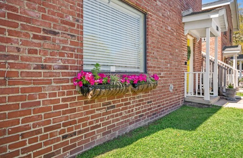 Mobile Apartment | Cozy Midtown Loft in Prime Location - 16B