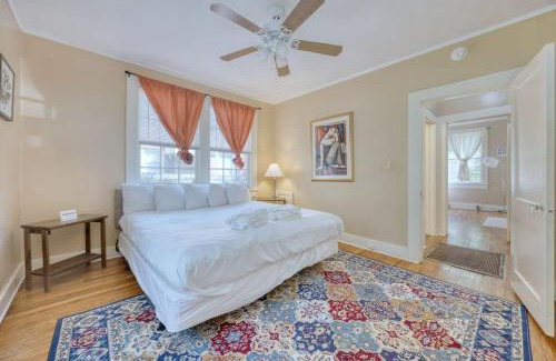 Columbus House | Cozy Midtown Nook- 5mins to Lake Bottom Park, 10mins to Downtown!