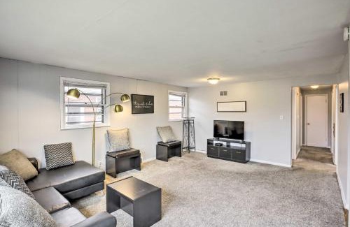 Glendale House | Cozy Milwaukee Home 3 Mi to Whitefish Bay!