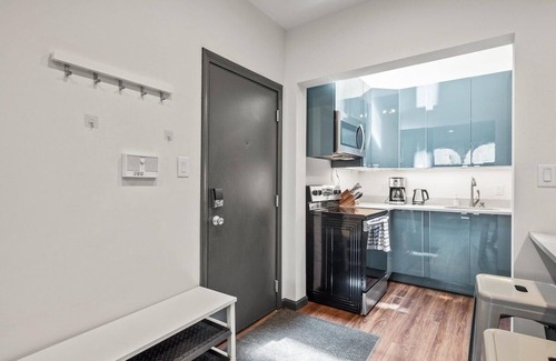 South Side Slopes Apartment | Cozy&Modern 2Bdr Apt PIttsburgh