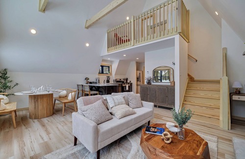 Albrightsville Cabin | Cozy Modern A-Frame with Hot tub, Fireplace, soak tub & Games