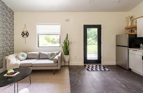 Betmar La Villa House | Cozy Modern ATL Guest House