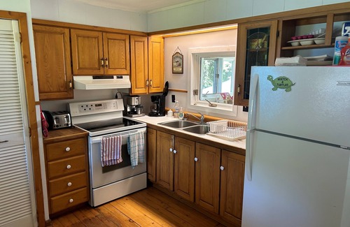 Madawaska Valley House | Cozy, modern cottage lots of space, perfect waterfront for swimming/water fun!