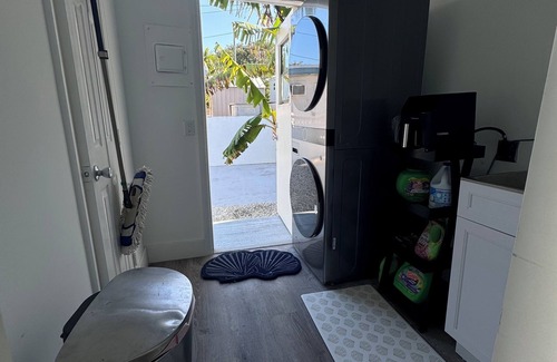 New Town Apartment | Cozy & modern guest house in Key West with AC, WiFi