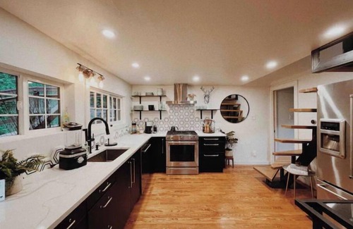 Littleton Cottage | Cozy Modern Mountain Cottage