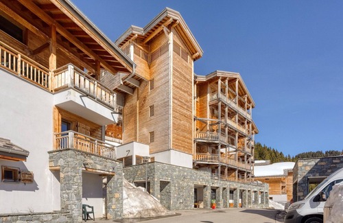 Flaine Apartment | Cozy Mountain Stay w/Balcony