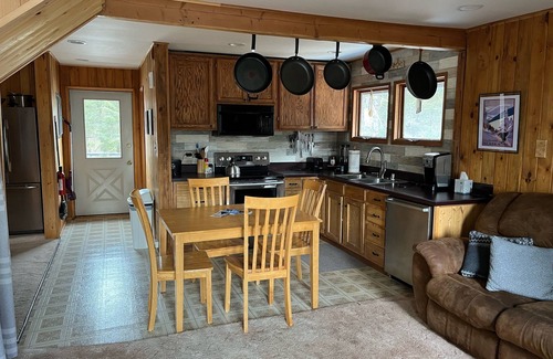 Alyeska Ski Chalet | Cozy Mountain Chalet