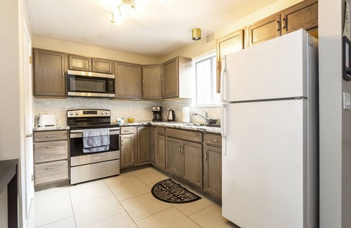 Tannersville House | Cozy Mountain Home: Perfect for Families, Groups and Pets