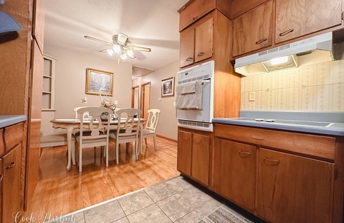 Midway House | Cozy Mountain Retreat:The Ultimate WV Getaway w/large hot tub on spacious porch