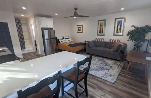 Herriman Apartment | Cozy Mountain-View Haven/Full Kitchen/Hot Tub/Easy SLC & Ski Access