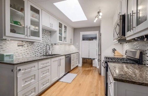 Allandale House | Cozy Multi-Property Bungalow in Central Austin - Cowboy pool