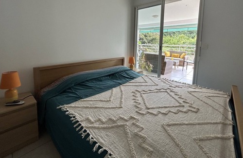 Fort-de-France Apartment | Cozy nest with sea view 5 min walk from the marina