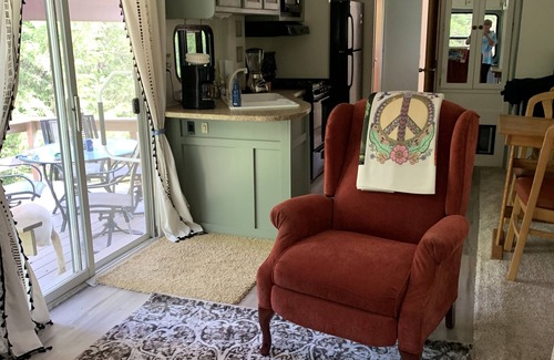 Peebles House | Cozy newly remodeled camper with hot tub and fire pit close to hiking/kayaking