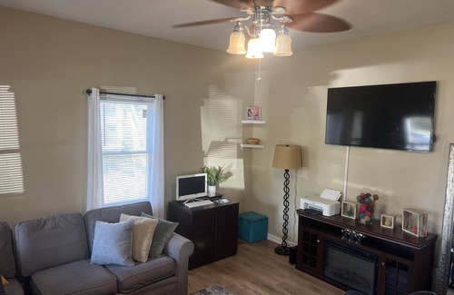 River District House | Cozy Oasis On 5th Ave mins. from Downtown Vibrant Nightlife and Dining Scene!
