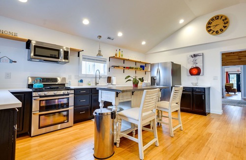 Buckeye Lake House | Cozy Ohio Home w/Patio + Buckeye Lake Access!