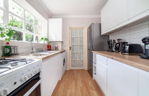 Brixton Apartment | Cozy one bedroom flat in Brixton- Prime Location