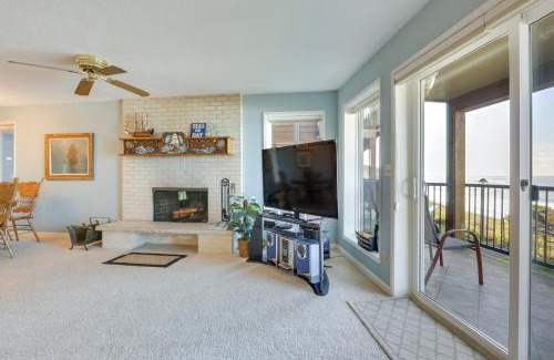 Lincoln Beach Apartment | Cozy Oregon Resort Condo - Steps to Lincoln Beach!