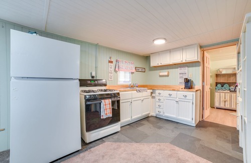 Gaylord Cabin | Cozy Otsego Lake Cabin: < 1 Mi to Sandy Beach!