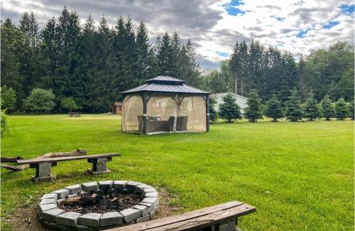 Livingston Manor House | Cozy Palace