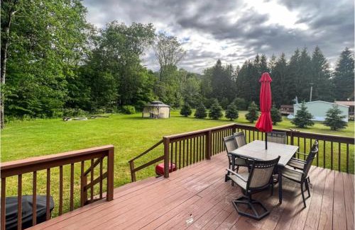Livingston Manor House | Cozy Palace