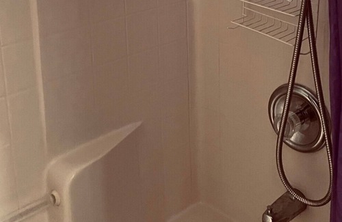 West Melbourne House | Cozy Paris-themed room, yard view, 5 minutes from I-95