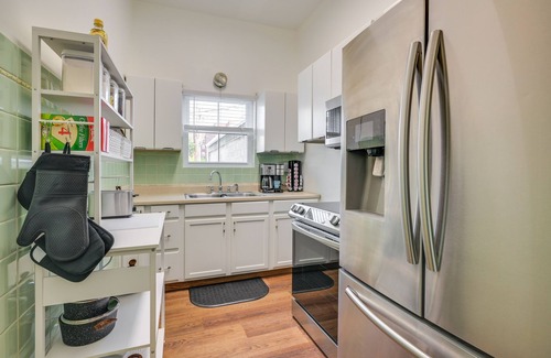 Historic Downtown Bedford Apartment | Cozy Pennsylvania Retreat Near Hiking & Golfing!