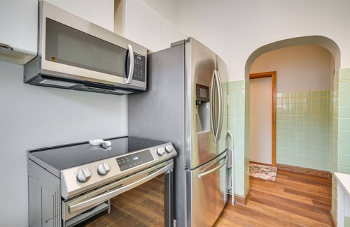 Historic Downtown Bedford Apartment | Cozy Pennsylvania Retreat Near Hiking & Golfing!