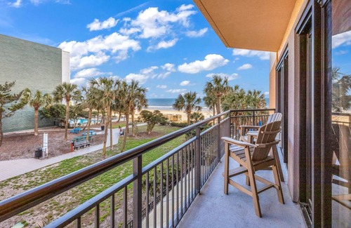 Myrtle Beach Condo | Cozy Pet Friendly 1 BR with Ocean Views, Pools, Hot Tubs, On-Site Restaurant