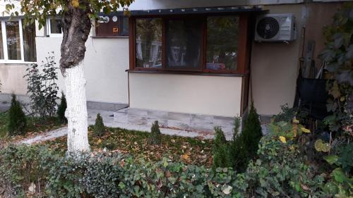 Pitesti Apartment | Cozy Place 5a-Self Check in & out-HBO MAX