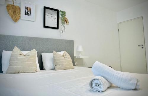 Resita Apartment | Cozy Place to Stay -Self check in 24h