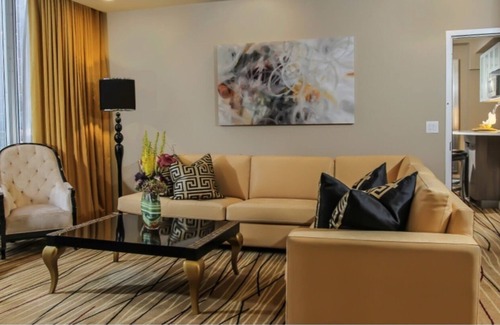 Winchester Resort | Cozy Presidential 2-bedroom suite in marvelous Las Vegas with fitness room, WiFi