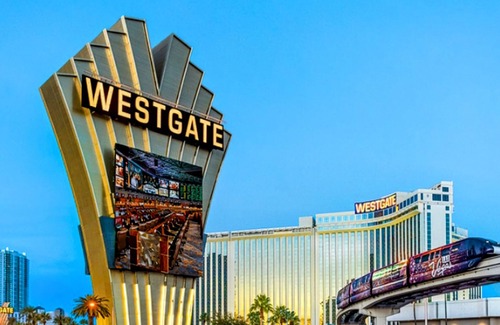 Winchester Resort | Cozy Presidential 2-bedroom suite in marvelous Las Vegas with fitness room, WiFi