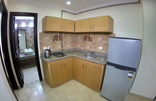 Al Duqqi Apartment | Cozy Private apattment