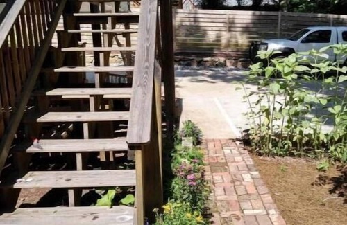 Newnan House | Cozy & private entry 2 bedrooms in Historic Mill Village home in Newnan Ga.