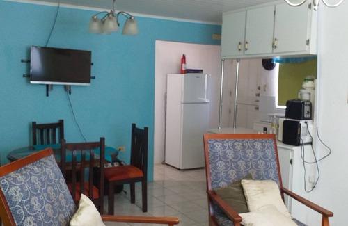 Washington House | Cozy Private House near Palm Beach and High Rise Hotel Area