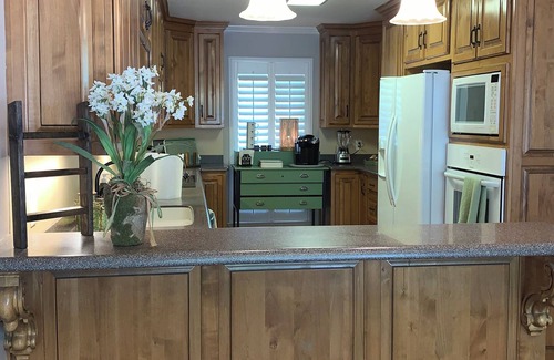 Calera House | Cozy, private, Oasis w/Amazing game room, comfy beds, 1 minute to Eagle Park