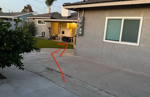 Colton Apartment | Cozy private, one bedroom, one bath in Colton with AC, WiFi. Attached to home