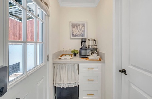 Monterey Park Apartment | Cozy Private Studio Prime Location Near DTLA, Ktown & Attractions