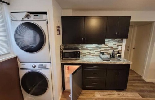 Georgetown House | Cozy private suite close to The University Of Notre Dame