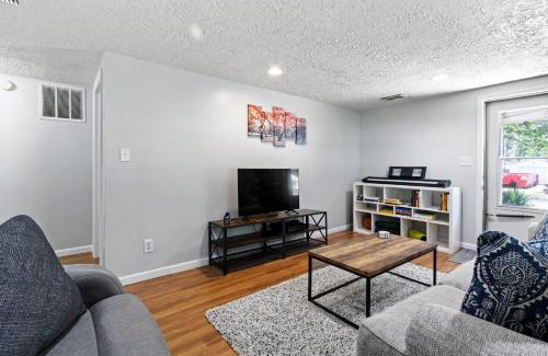 Indianapolis House | Cozy & Quiet Home Away from Home