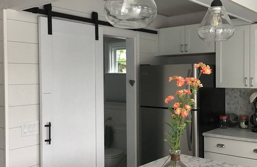 Camp Ellis House | Cozy Renovated Beach House - 900 ft to Ocean River Views, Open Concept