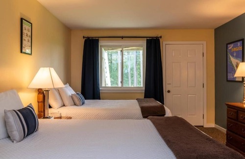 Bethel Resort | Cozy resort in awesome Bethel with AC, fitness room, WiFi
