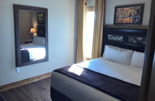 Gatlinburg Resort | Cozy resort in charming Gatlinburg with WiFi Unit Q