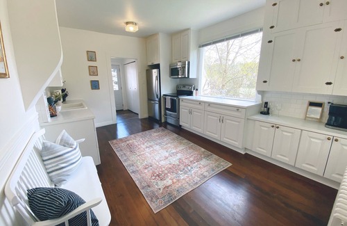 Spokane House | Cozy restored farmhouse on the river! Hot tub, wildlife, trails!