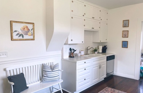 Spokane House | Cozy restored farmhouse on the river! Hot tub, wildlife, trails!