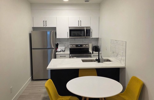 Northwest Edmonton Apartment | Cozy retreat