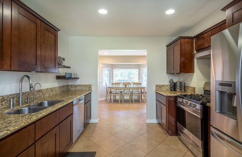 West Hills House | Cozy retreat with two master bedrooms & king beds