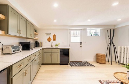 Edgewater House | Cozy Rocky Mountain Retreat: Private Guesthouse in Scenic Wheat Ridge